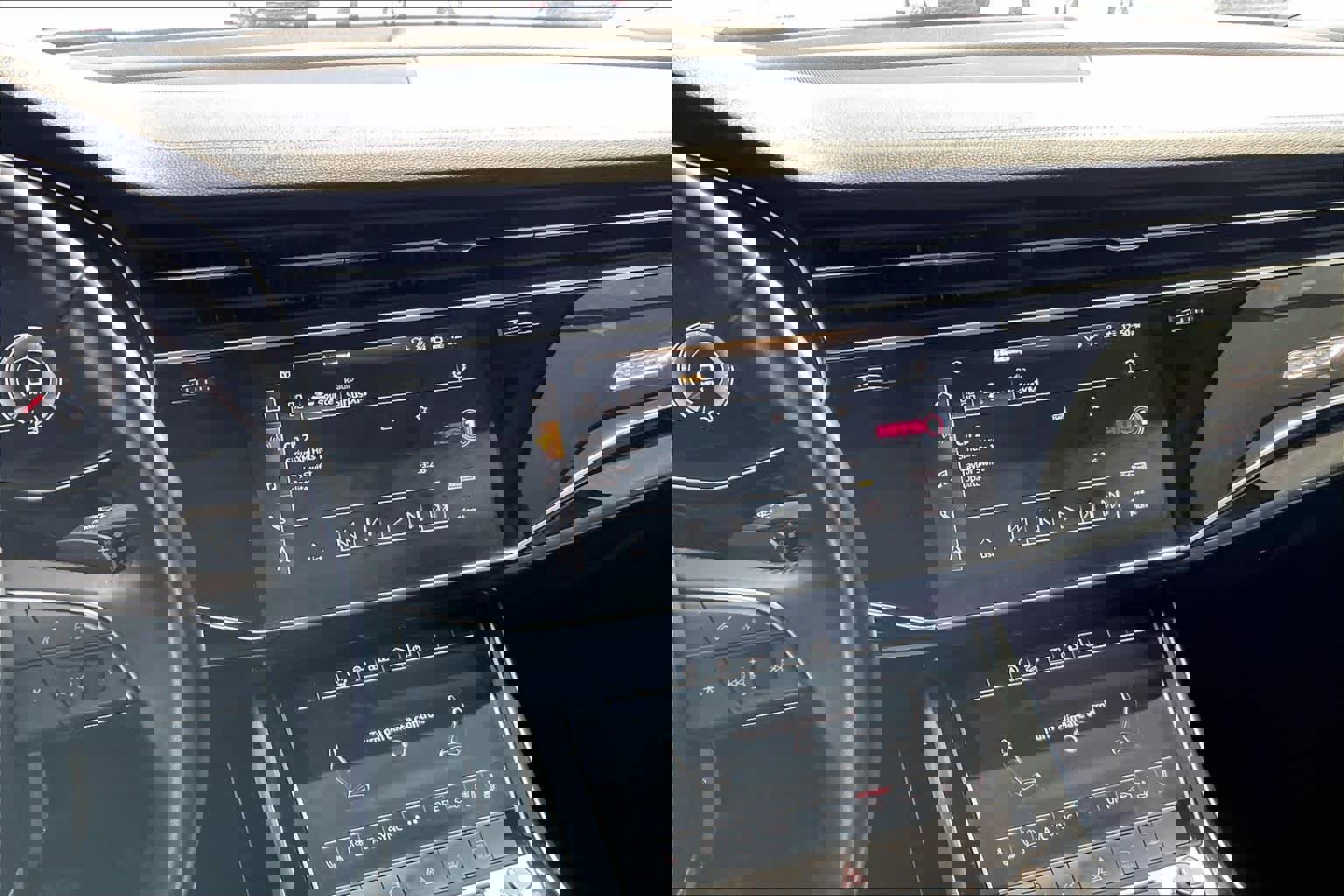 Used 2023 Audi Q7 Premium Plus image 6