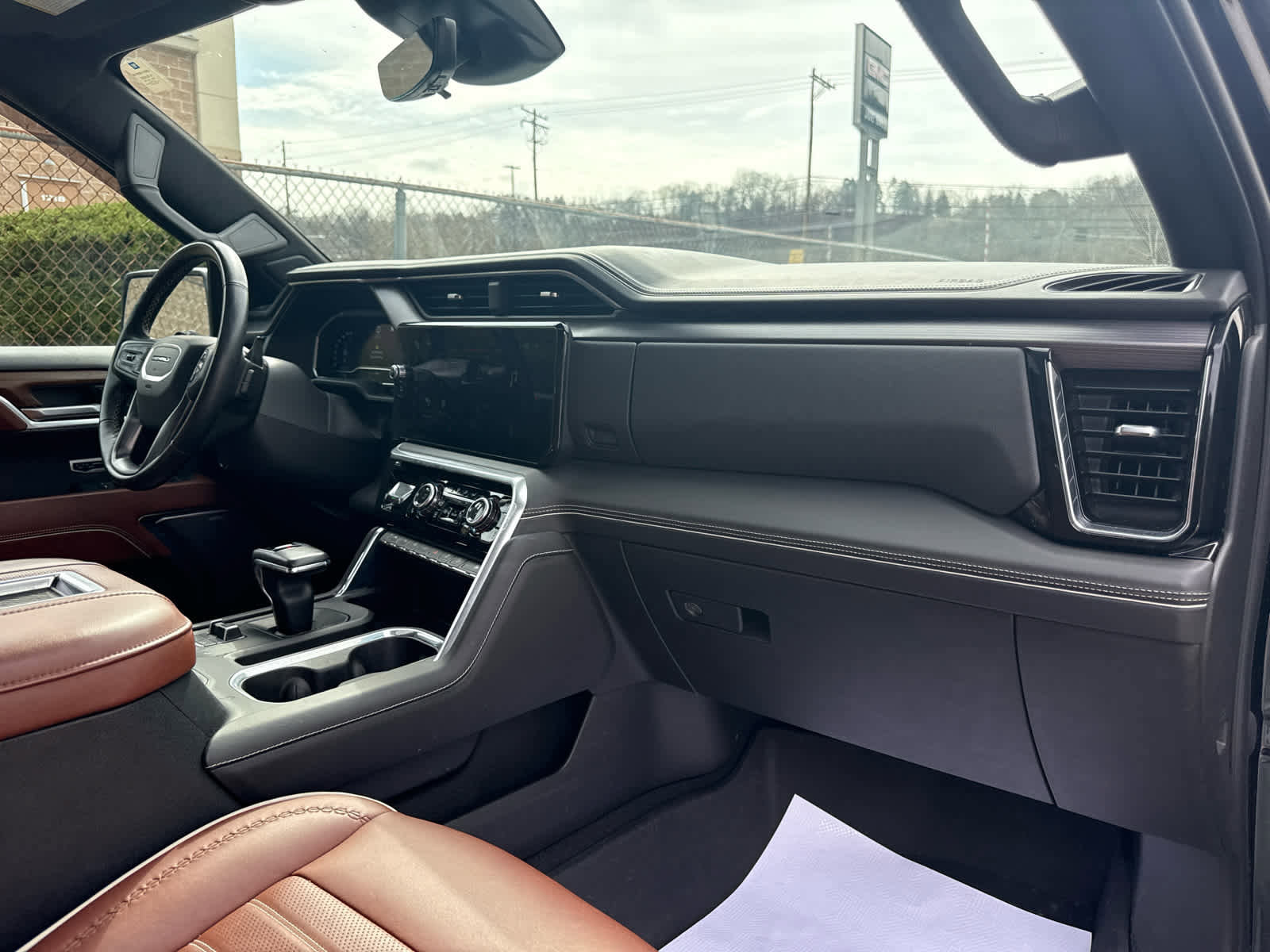 Used 2022 GMC Sierra 1500 Denali Ultimate image 32