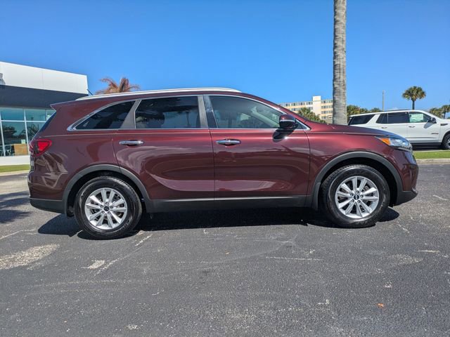 Used 2020 Kia Sorento LX w/ LX I4 Convenience Package image 3
