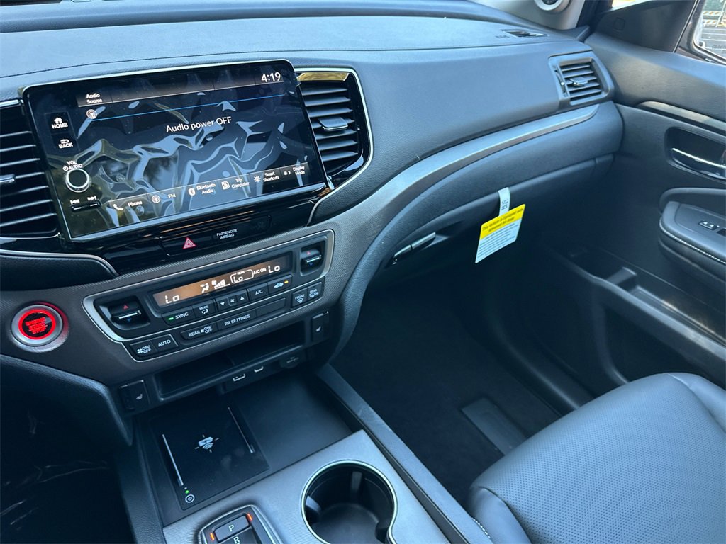 New 2025 Honda Ridgeline RTL image 24