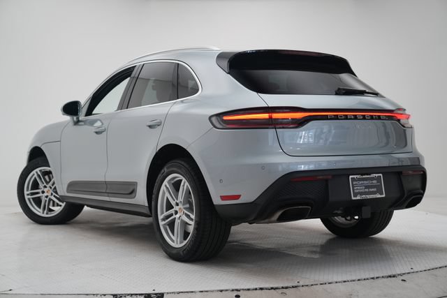 Certified 2026 Porsche Macan AWD/4WD image 30
