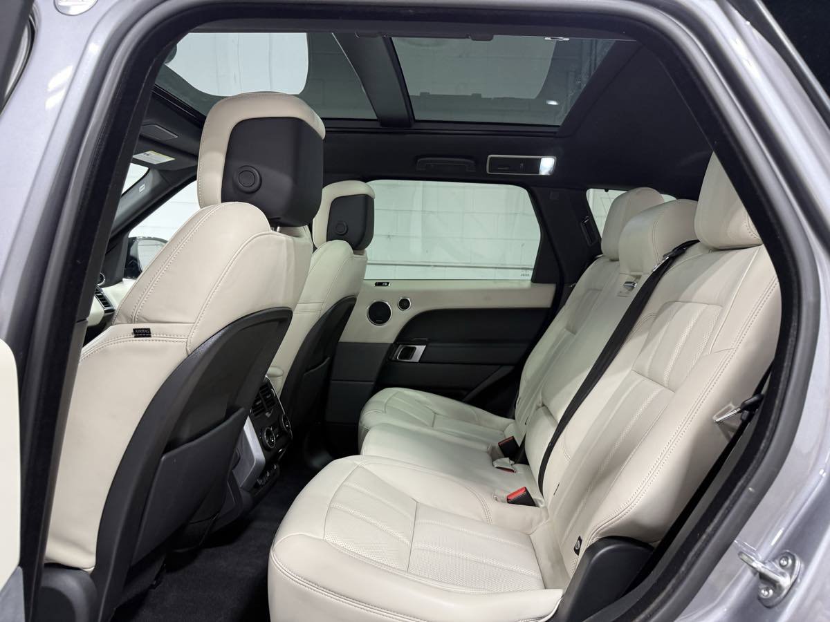 Used 2022 Land Rover Range Rover Sport HSE Silver Edition image 19