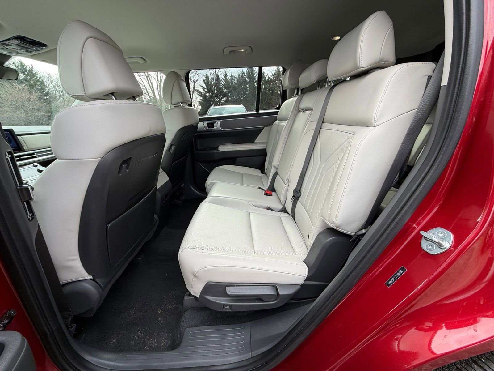 Used 2025 Hyundai Santa Fe SEL image 24