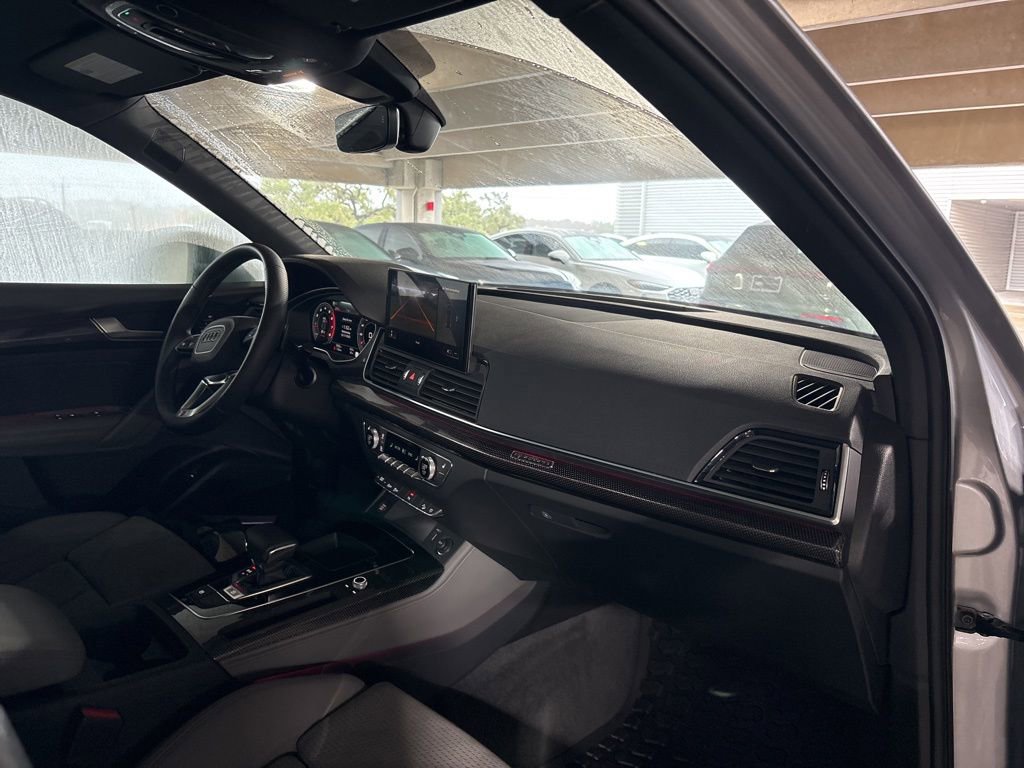 Used 2025 Audi SQ5 Premium Plus w/ Premium Plus Package image 13