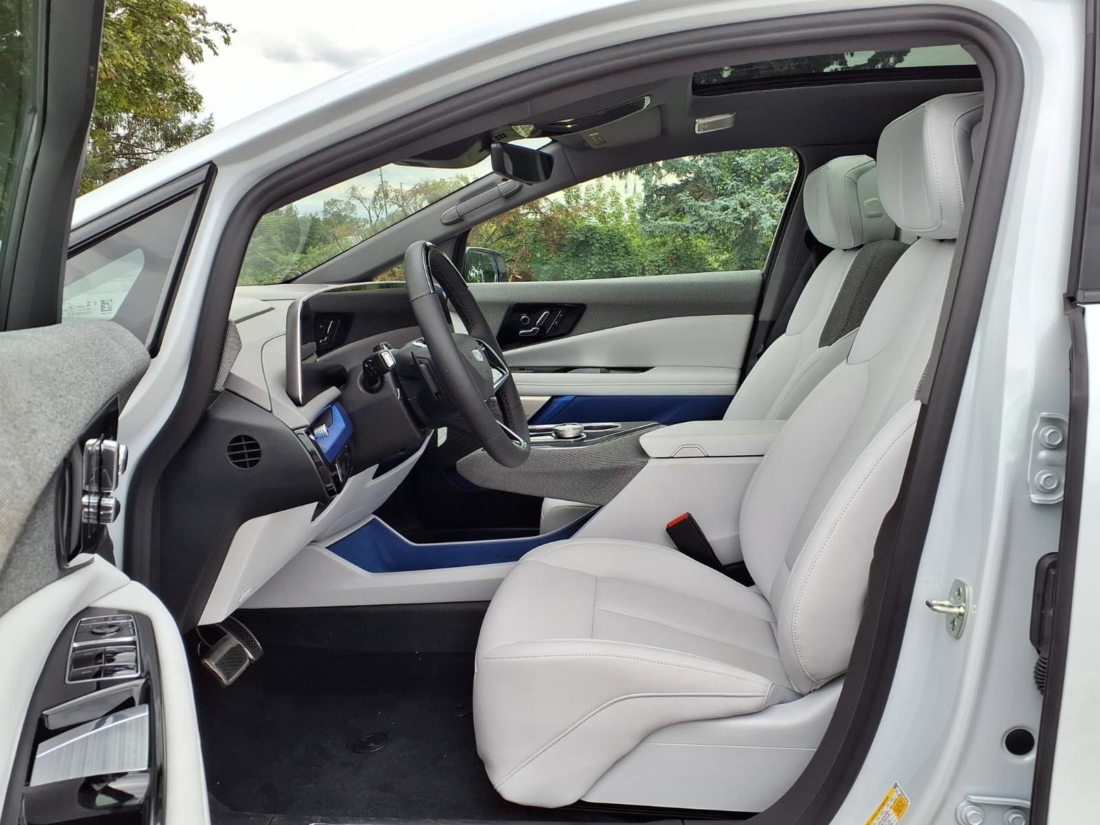 New 2027 Cadillac Optiq Sport w/ LPO, Floor Liner Package AWD/4WD image 12