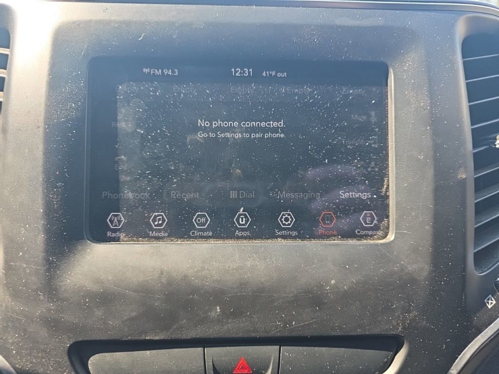 Used 2019 Jeep Cherokee Latitude w/ Popular Appearance Group image 27