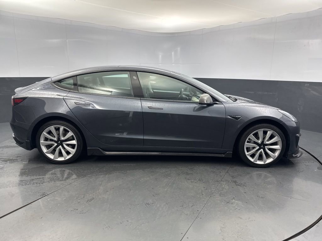 Used 2019 Tesla Model 3 Standard Range Plus image 6