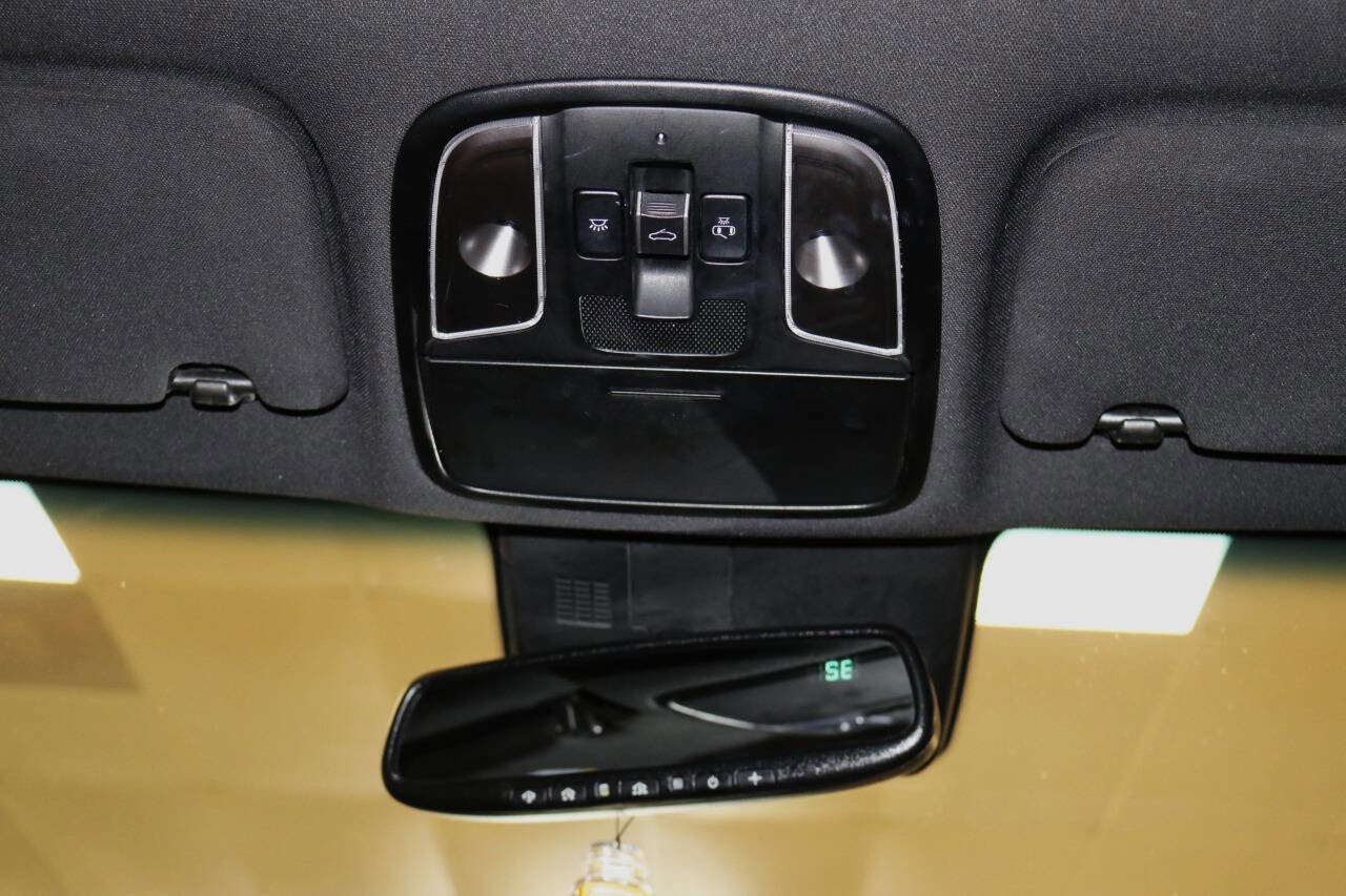 Used 2019 Kia Stinger GT1 RWD image 79