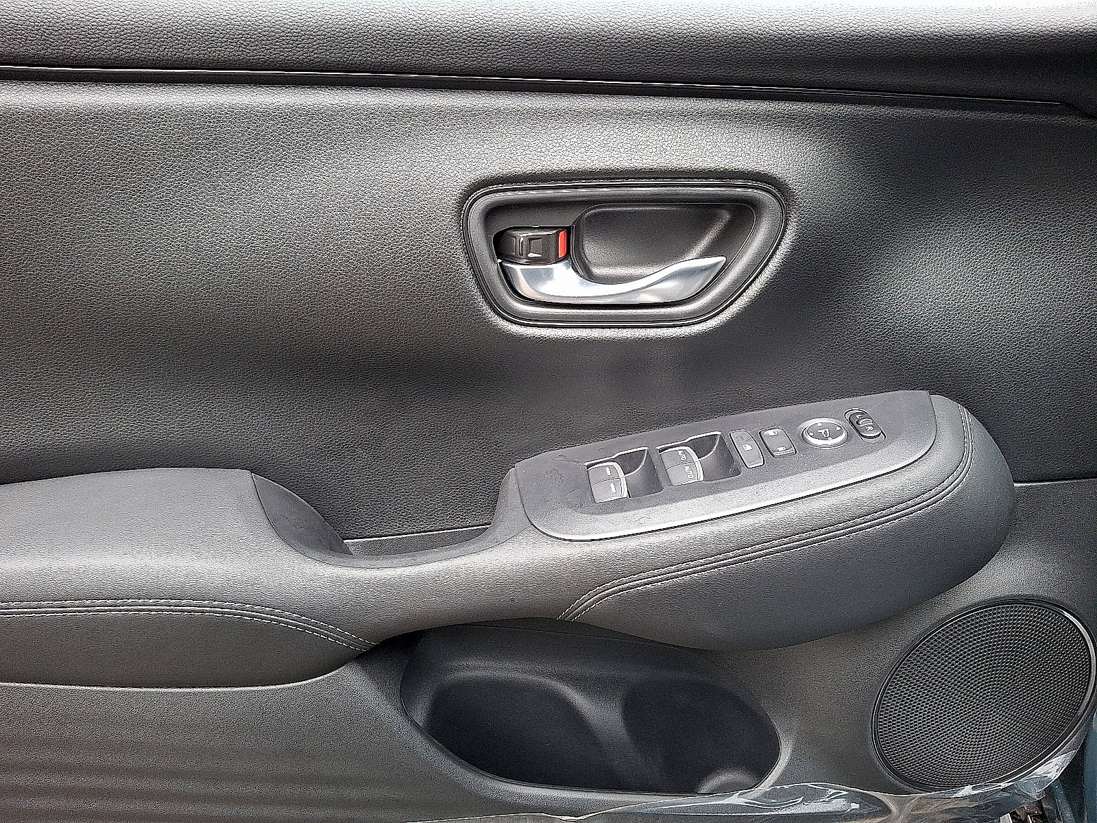 New 2026 Honda HR-V EX-L image 8