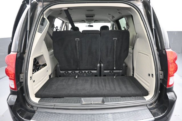 Used 2014 Dodge Grand Caravan SXT FWD image 18