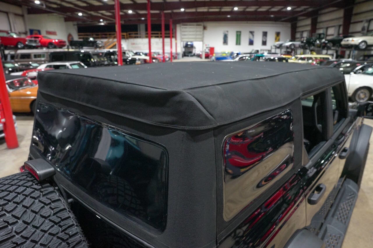 Used 2024 Ford Bronco Badlands image 36