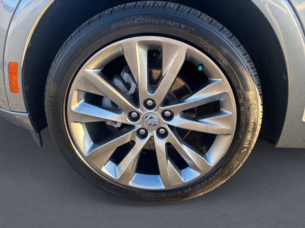 Used 2023 Buick Envision Avenir image 10