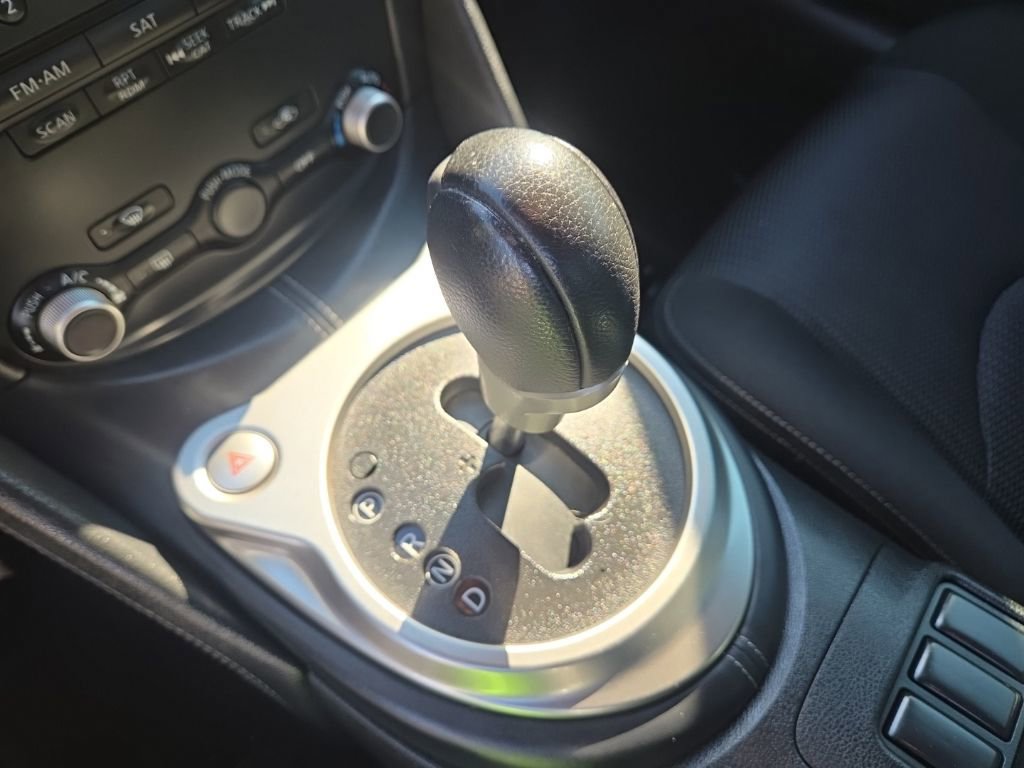 Used 2016 Nissan 370Z w/ Sport Package image 30