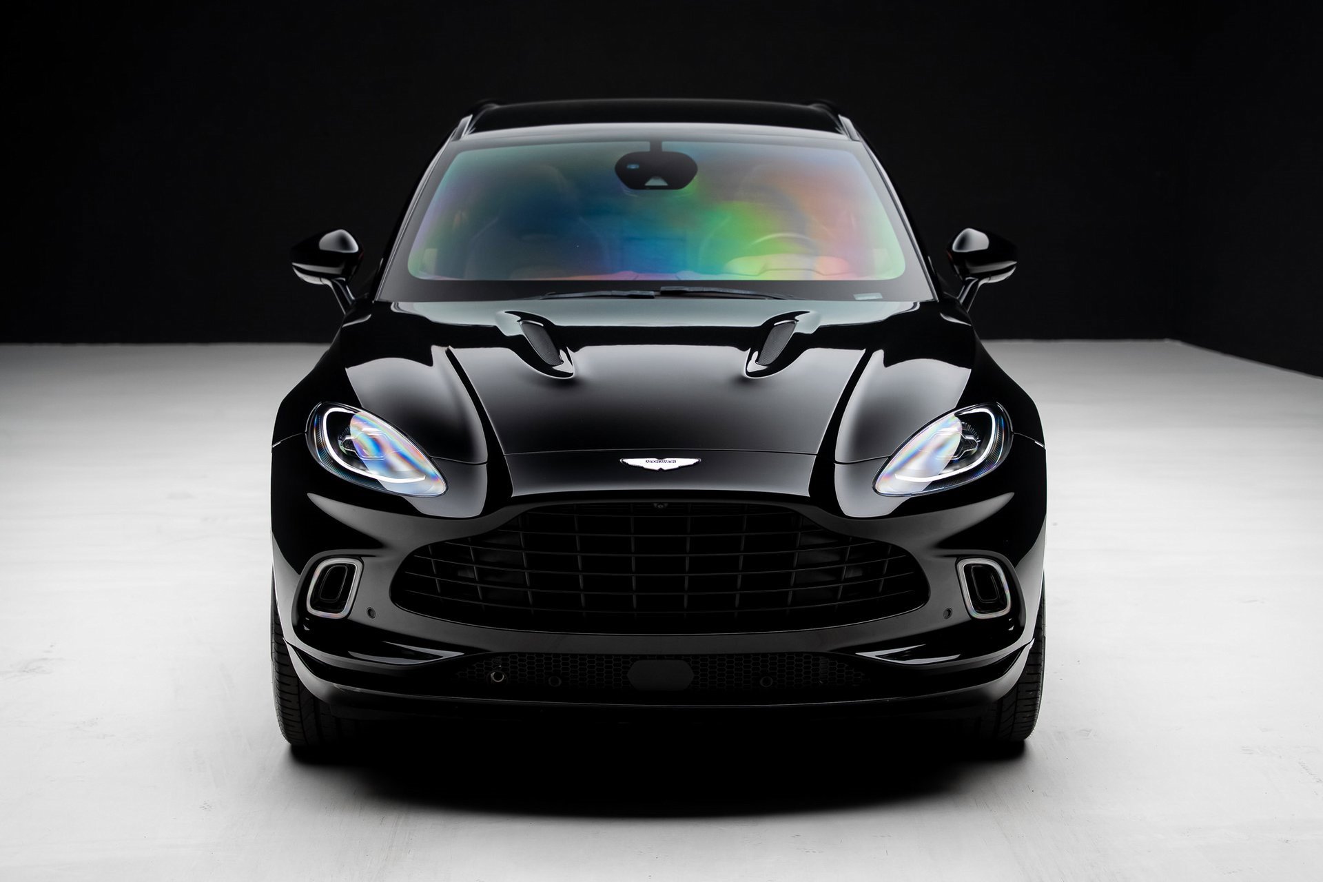 Used 2021 Aston Martin DBX image 5