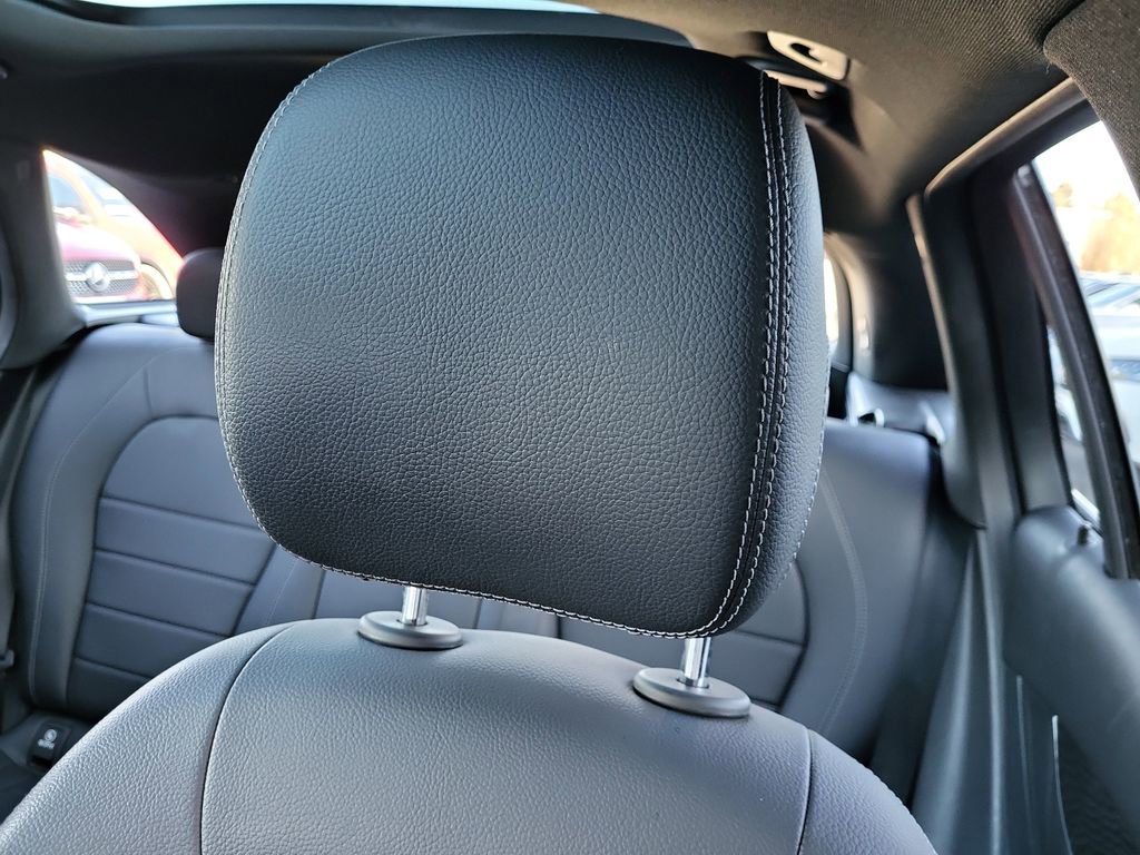 Used 2018 Mercedes-Benz GLC 300 4MATIC image 14