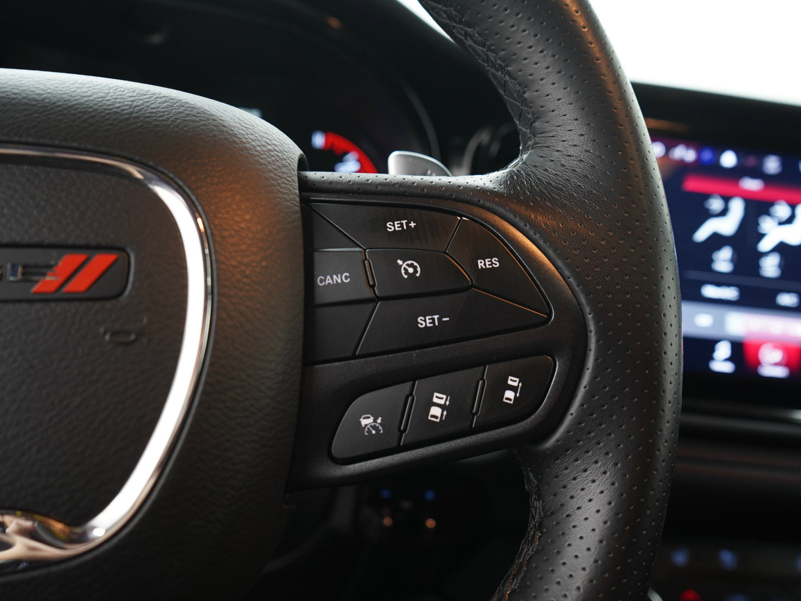 Used 2025 Dodge Durango R/T AWD/4WD image 32