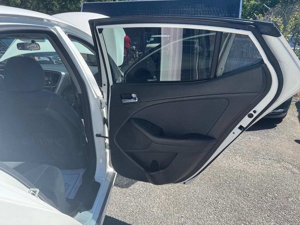 Used 2015 Kia Optima LX image 29