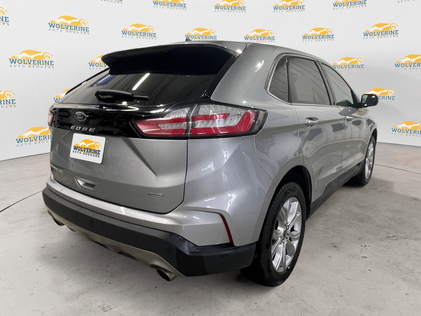 Used 2023 Ford Edge Titanium AWD/4WD image 5