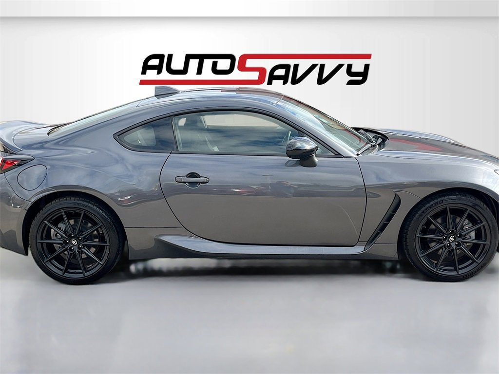 Used 2024 Toyota GR86 Premium image 8