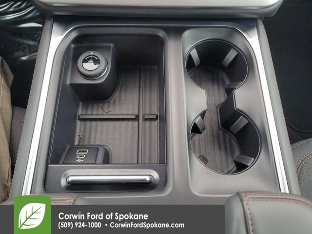 Certified 2025 Ford Expedition Active AWD/4WD image 36