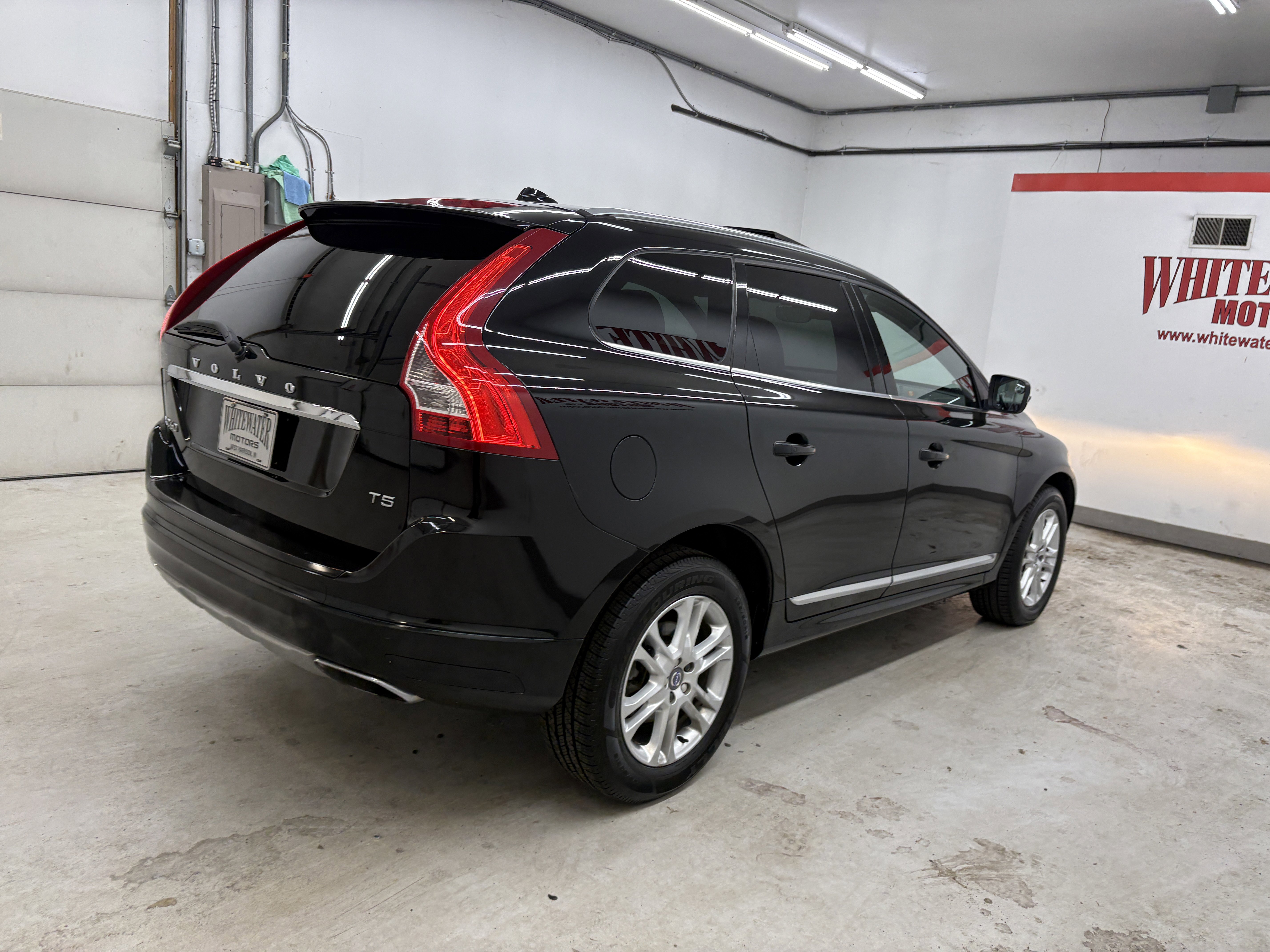 Used 2016 Volvo XC60 T5 Premier FWD image 4