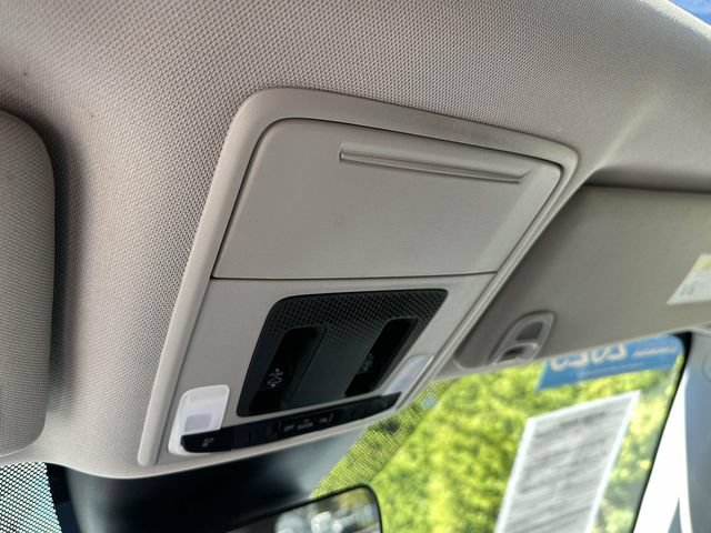 Certified 2025 Honda Pilot Elite image 33