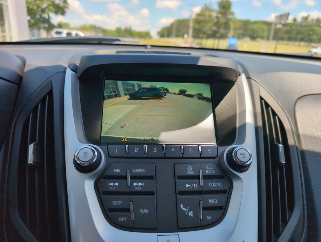 Used 2017 Chevrolet Equinox Premier w/ Enhanced Convenience Package AWD/4WD image 19