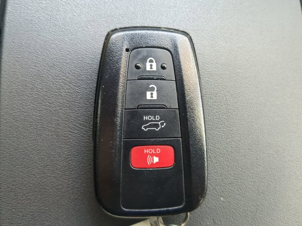 Used 2021 Toyota Highlander XSE image 33