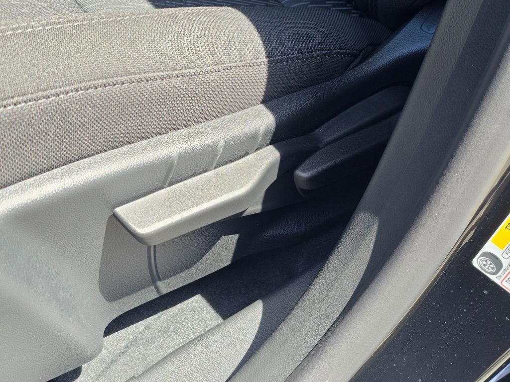 New 2026 Chevrolet Equinox LT w/ Safety and Technology Package FWD image 22