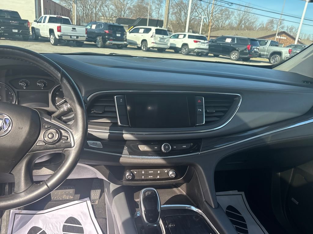 Used 2020 Buick Enclave Essence w/ Sound and Sites Package image 17