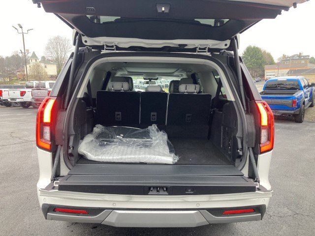 Used 2026 Ford Expedition Max Platinum w/ Platinum Ultimate Package AWD/4WD image 8