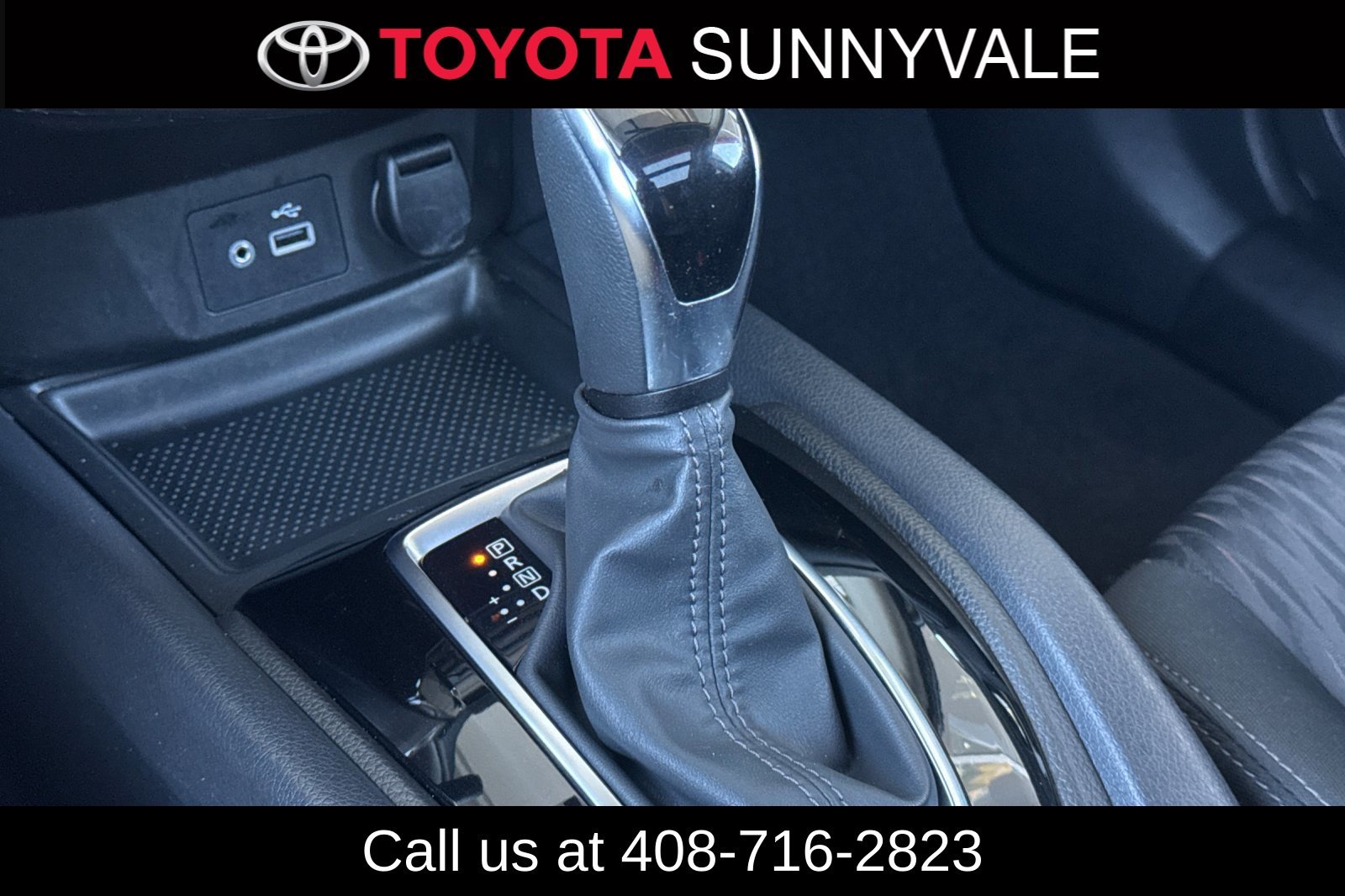 Used 2018 Nissan Rogue SV w/ Premium Package FWD image 25