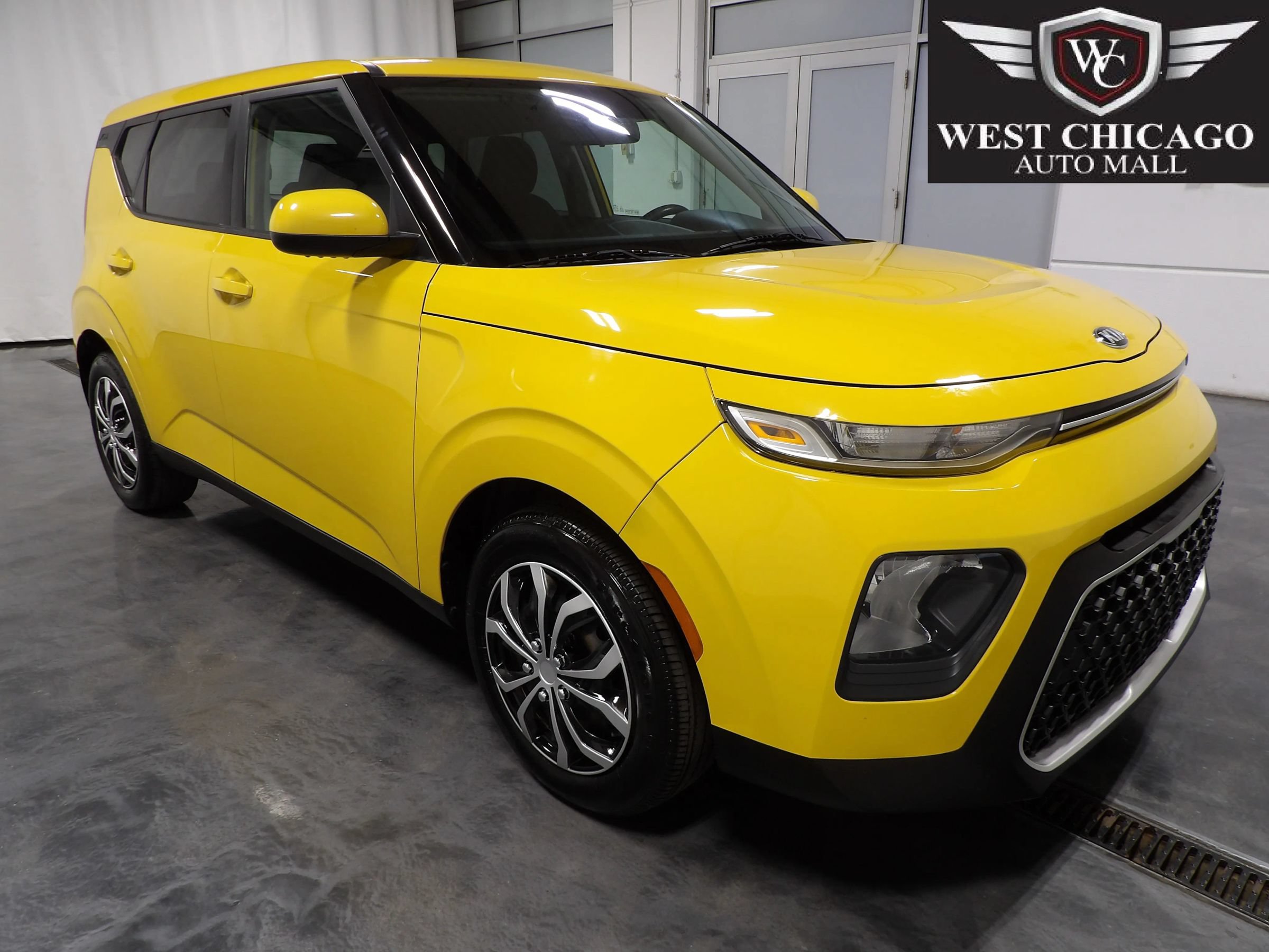 Used 2020 Kia Soul LX FWD image 1