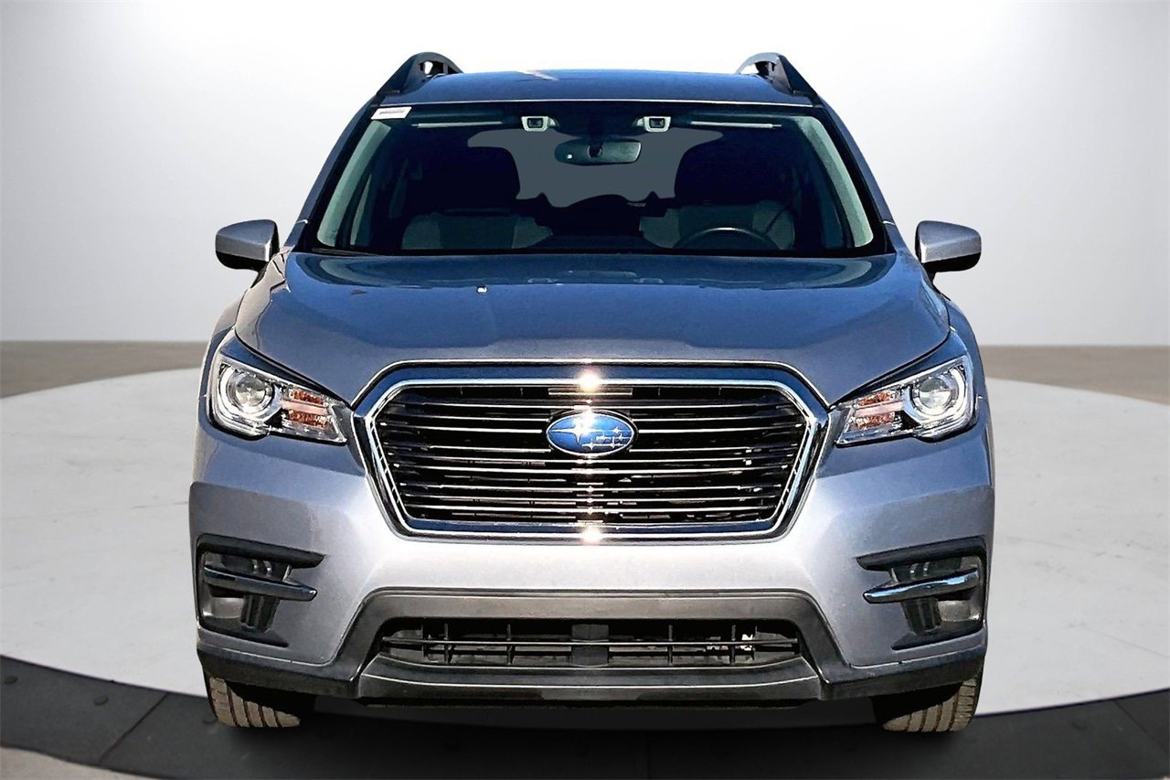 Used 2021 Subaru Ascent Premium w/ Convenience Package image 3