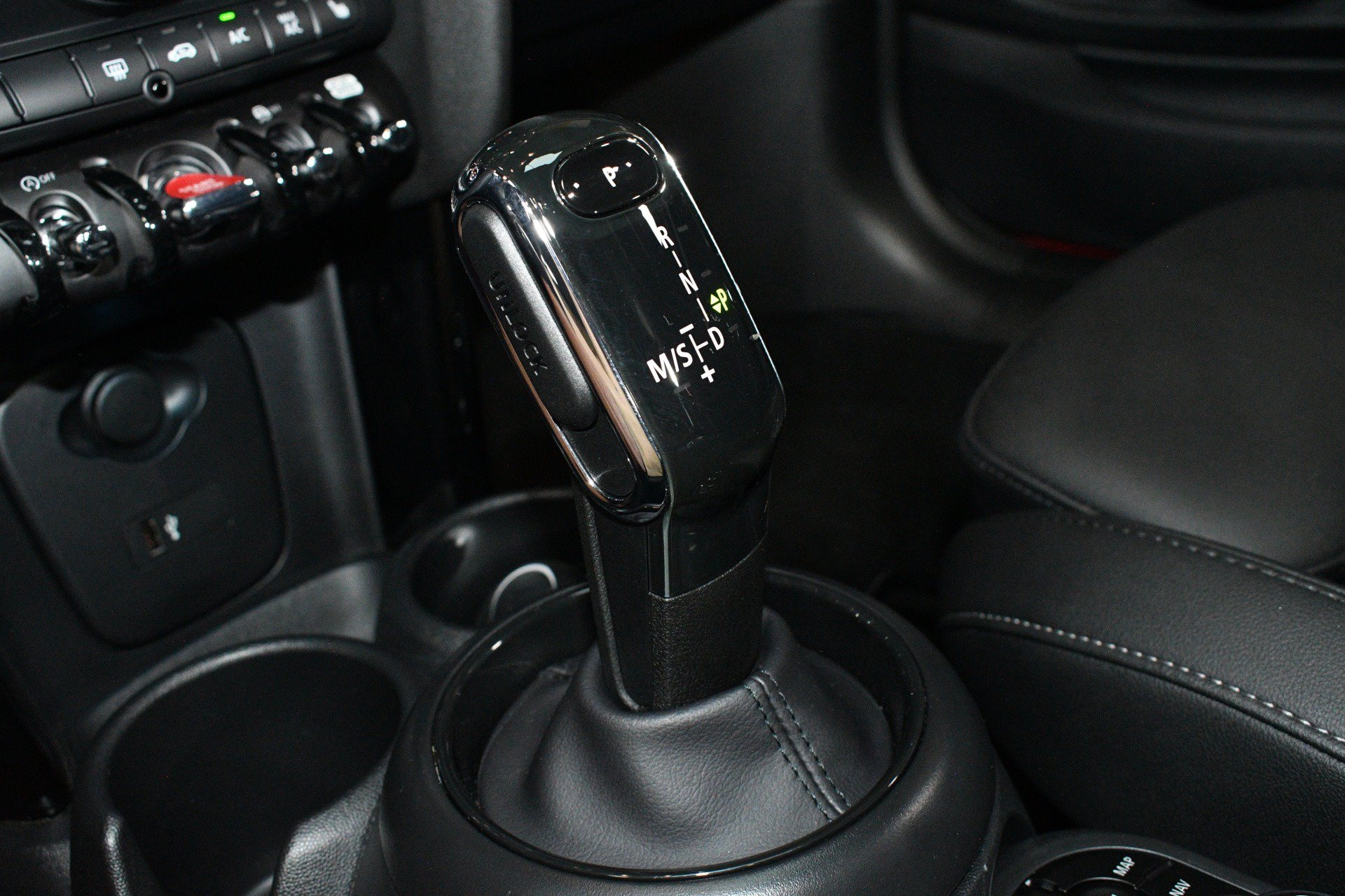 Used 2024 MINI Cooper S FWD image 39