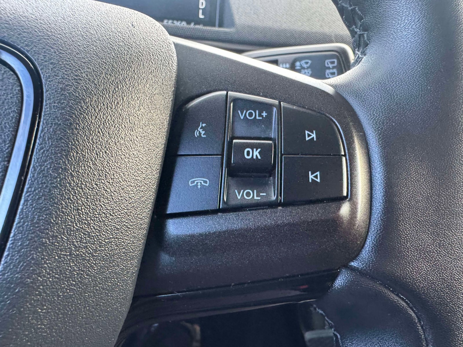 Used 2021 Ford Mustang Mach-E Select AWD/4WD image 32