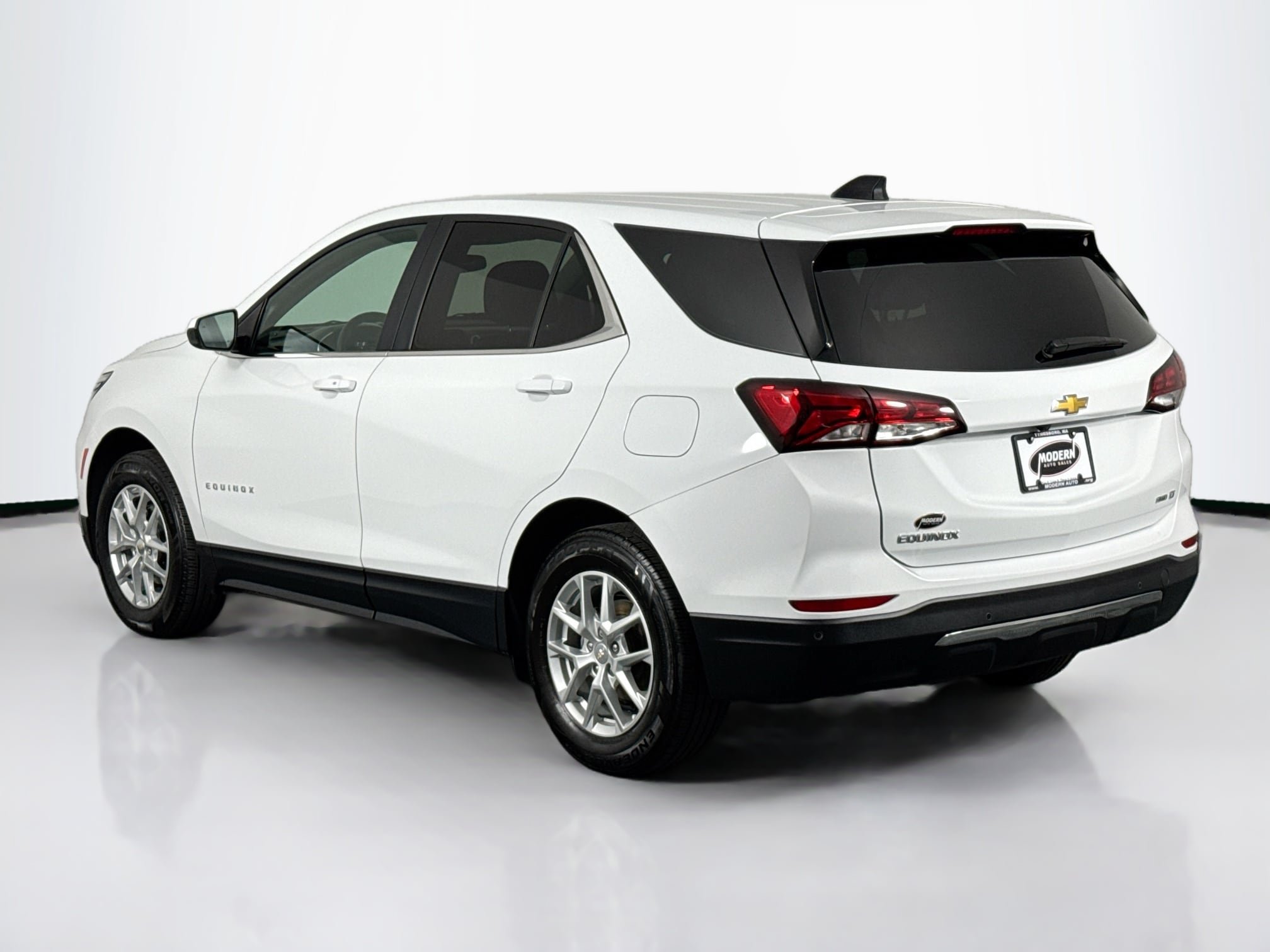 Used 2023 Chevrolet Equinox LT AWD/4WD image 13