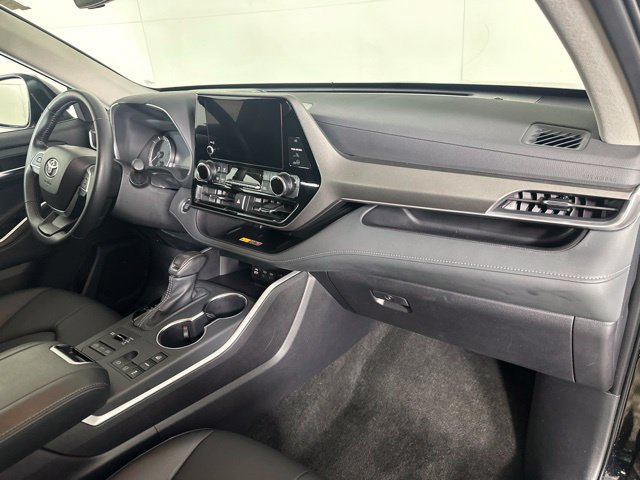 Used 2026 Toyota Highlander XLE AWD/4WD image 28