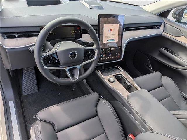 New 2025 Volvo EX90 Plus w/ Protection Package Premier image 3