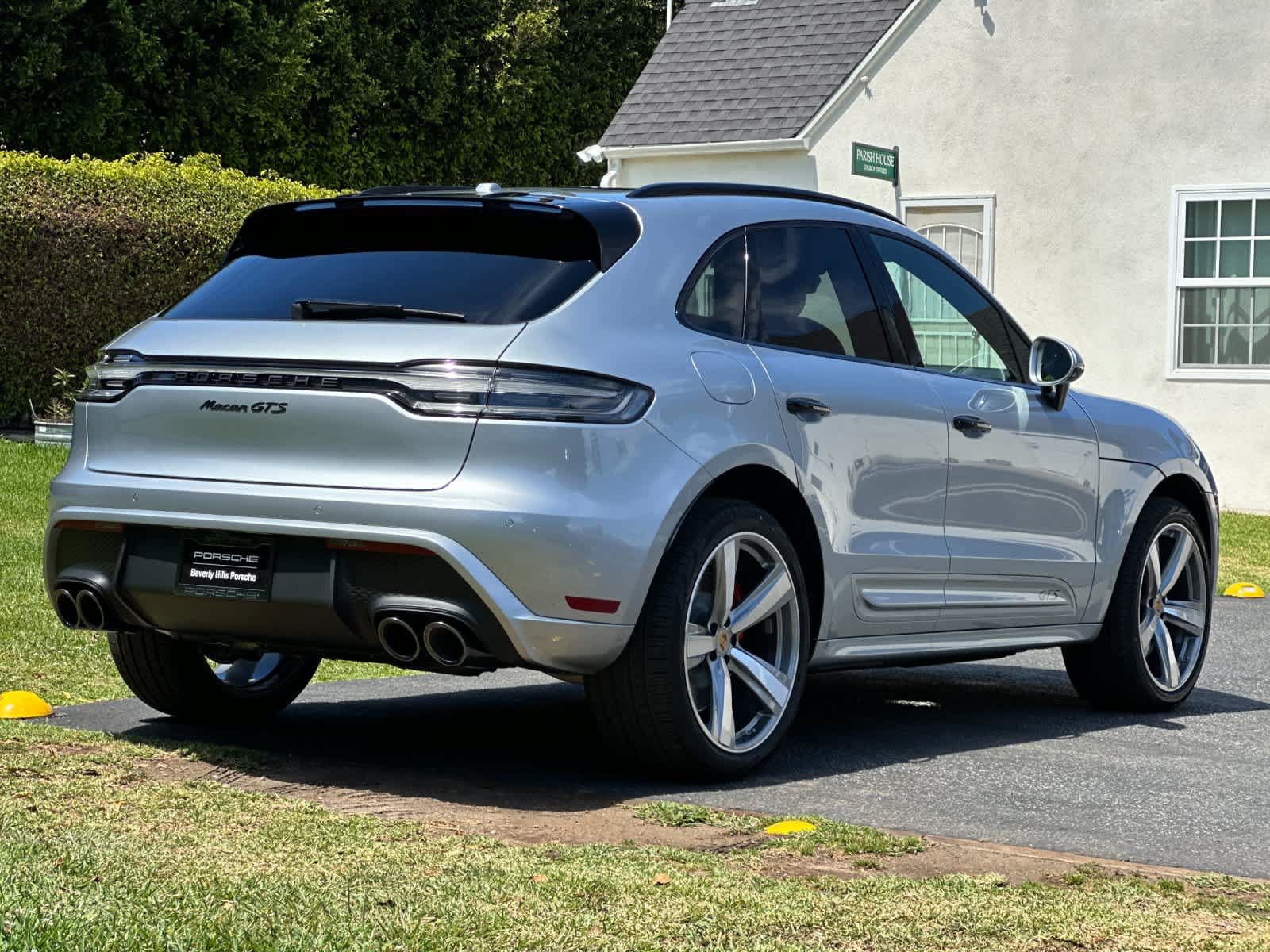 New 2026 Porsche Macan GTS AWD/4WD image 8
