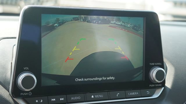 Used 2024 Nissan Sentra SV w/ Trunk Package image 23