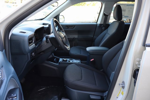 New 2025 Ford Maverick XL w/ Equipment Group 101A image 21