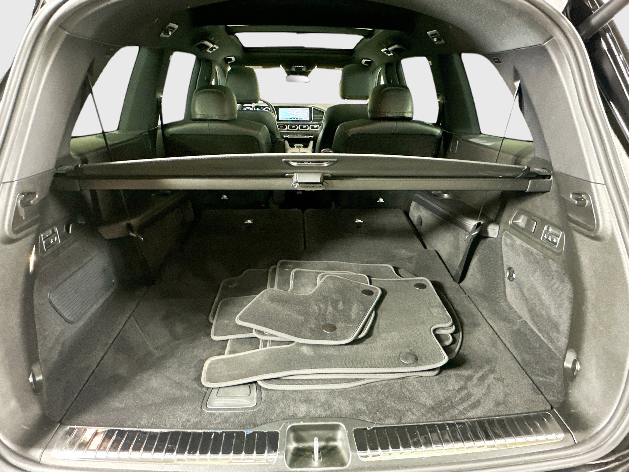 Used 2022 Mercedes-Benz GLS 450 4MATIC image 34