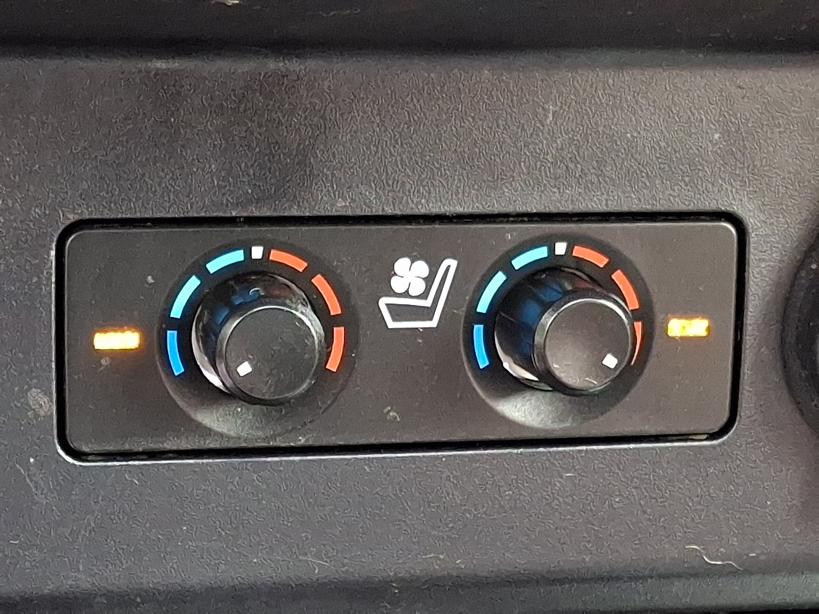 Used 2016 Toyota 4Runner Limited AWD/4WD image 26