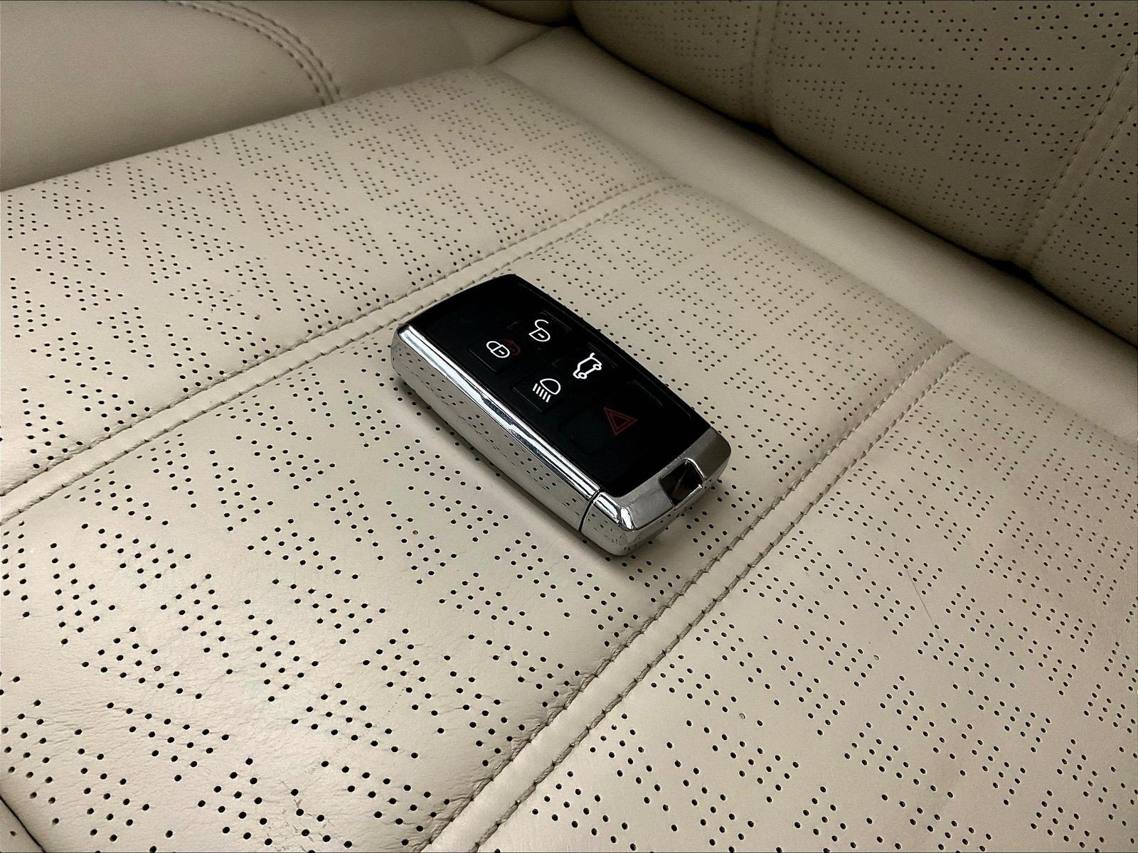 Used 2020 Land Rover Range Rover Sport Autobiography AWD/4WD image 35