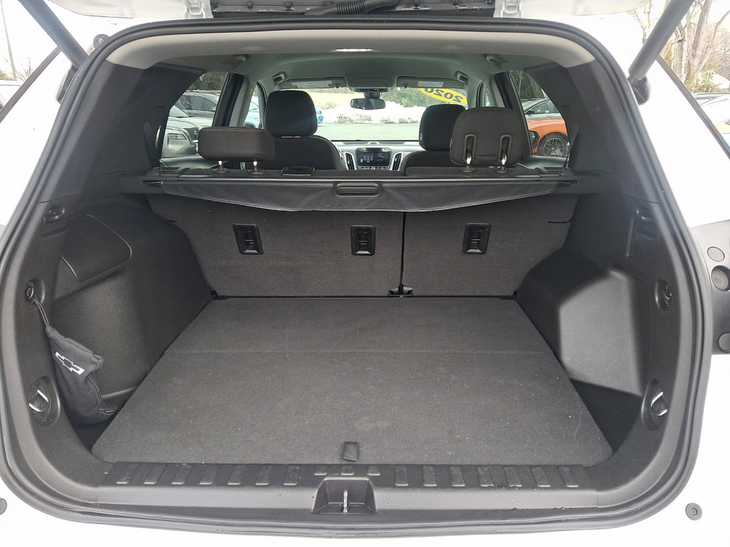 Used 2020 Chevrolet Equinox LT image 18