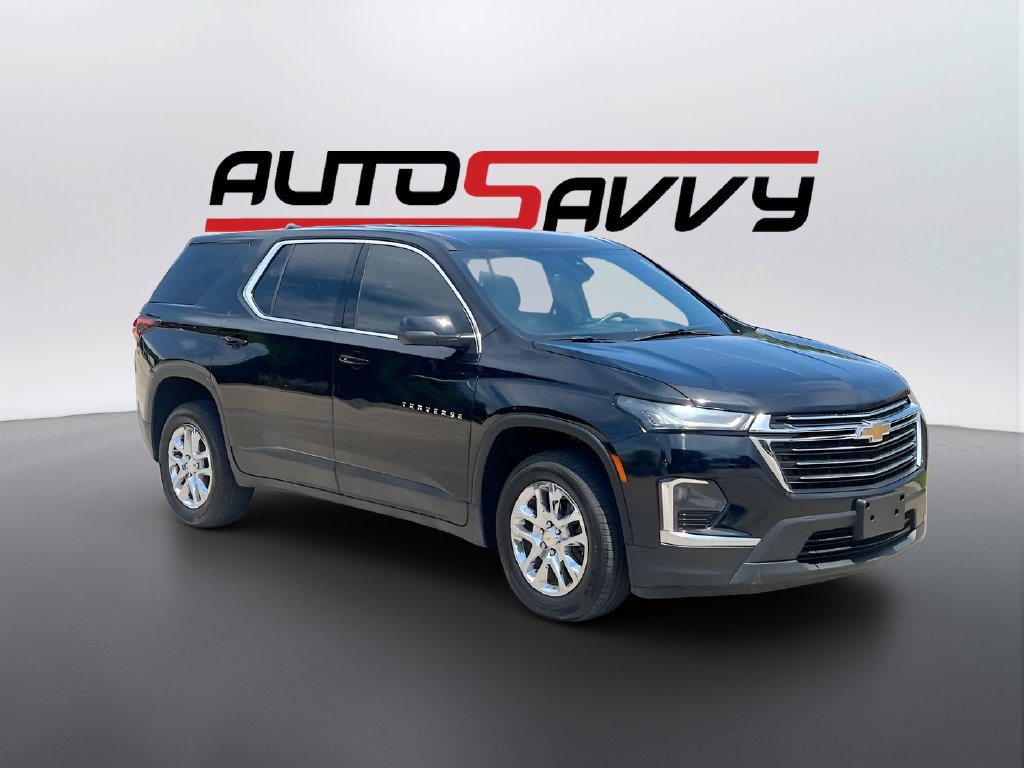 Used 2023 Chevrolet Traverse LS FWD image 1