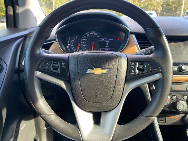 Used 2020 Chevrolet Trax Premier w/ LPO, Cargo Package FWD image 22