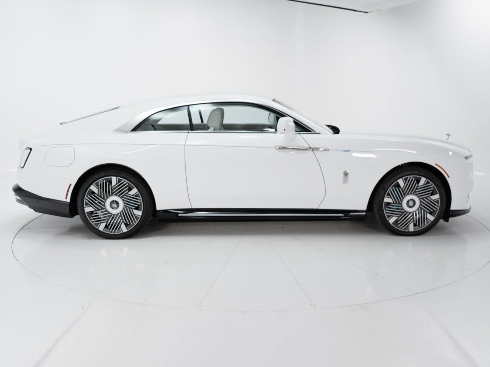 New 2026 Rolls-Royce Spectre Inspired By Primavera image 6