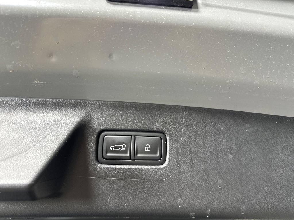 Certified 2025 Hyundai Santa Fe SE FWD image 25